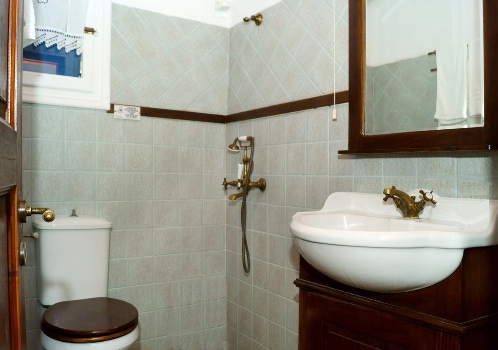 Aparthotel Fassolou Fáros Esterno foto